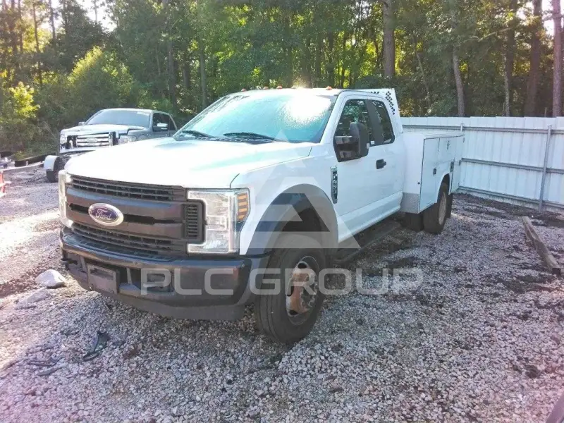 2019 Ford F-450 photo