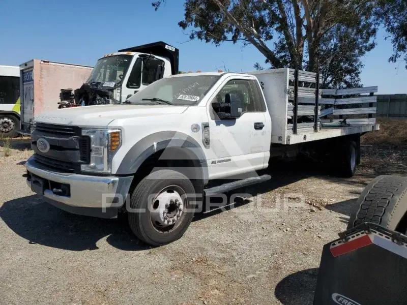 2019 Ford F-550 photo