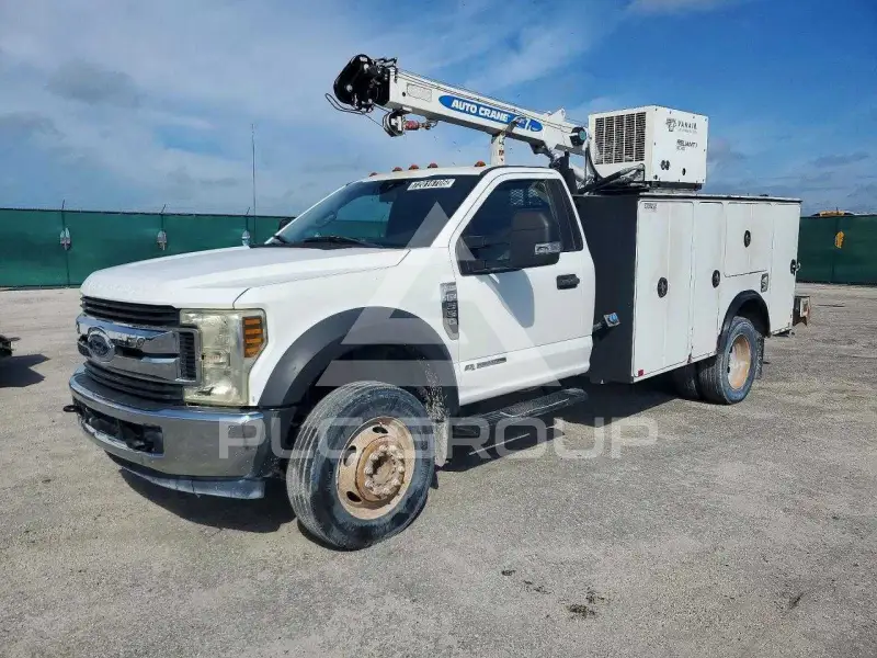 2019 Ford F-550 фото