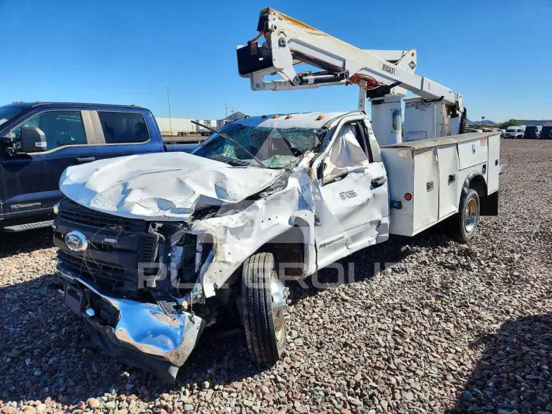 2019 Ford F-550 фото