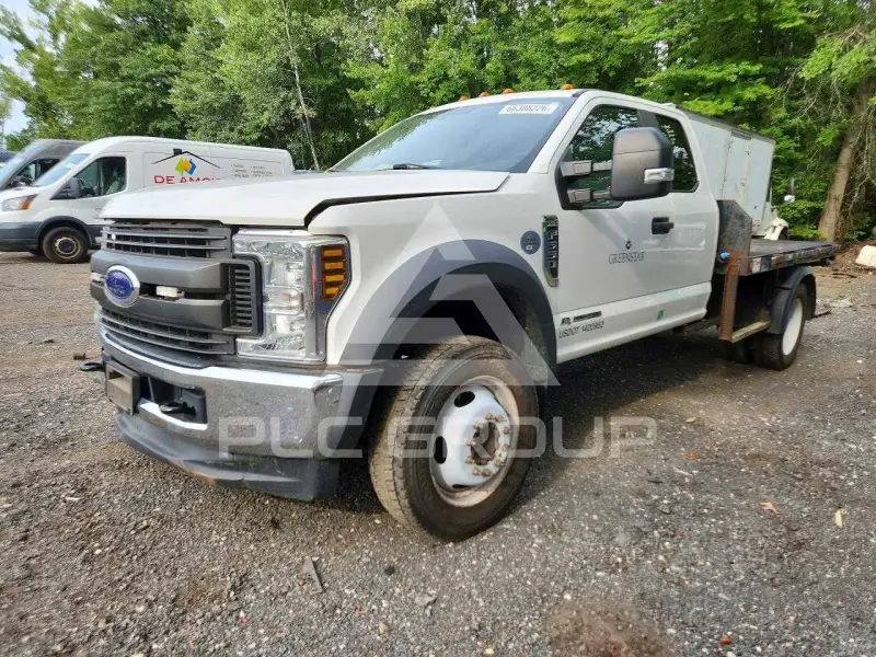 2019 Ford F-550 фото
