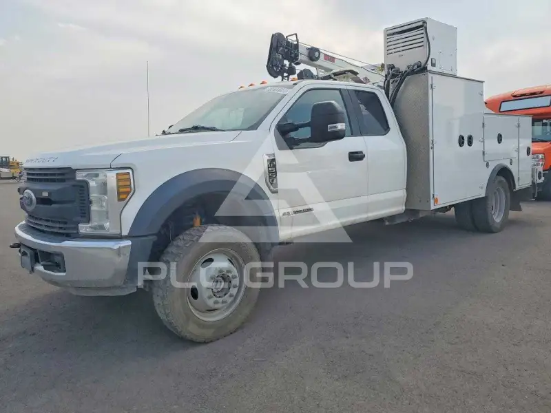 2019 Ford F-550 фото