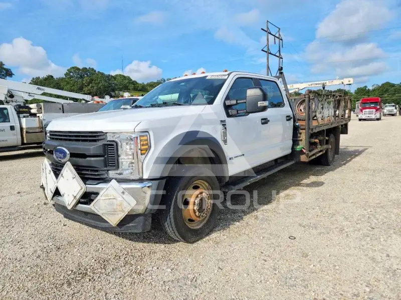 2019 Ford F-550 фото