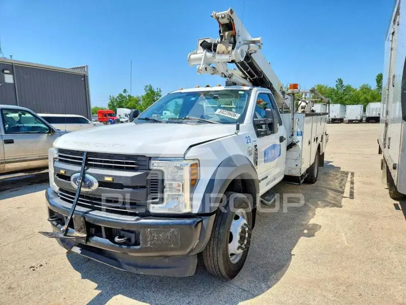 2019 Ford F-550 photo