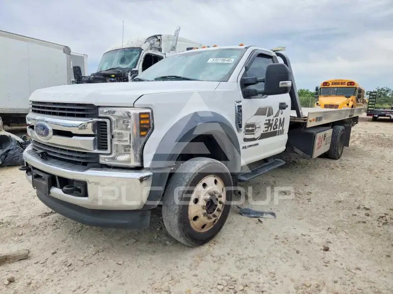 2019 Ford F-550 фото
