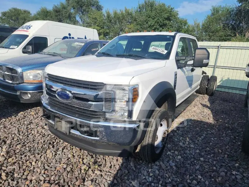 2019 Ford F-550 фото