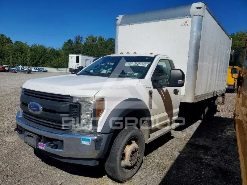 2019 Ford F-550 фото