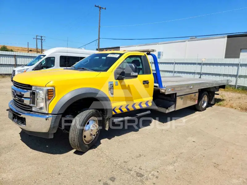 2019 Ford F-550 фото