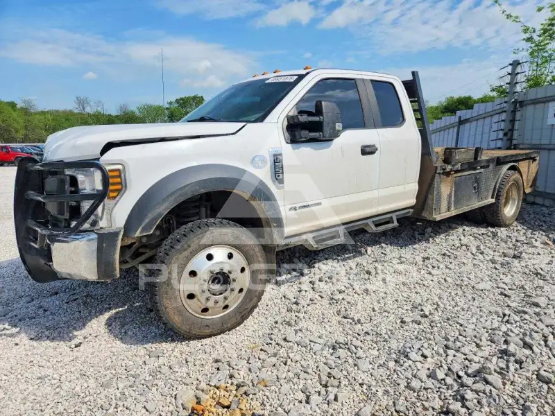 2019 Ford F-550 фото