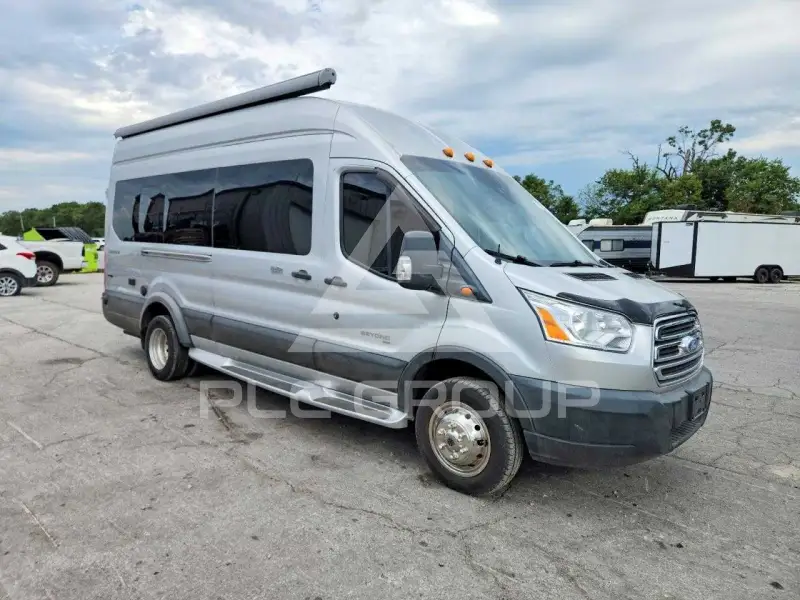 2019 Ford TRANSIT photo