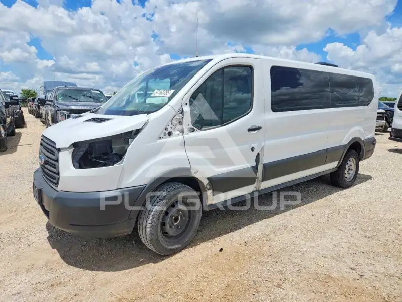 2019 Ford TRANSIT photo
