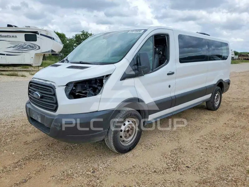 2019 Ford TRANSIT photo