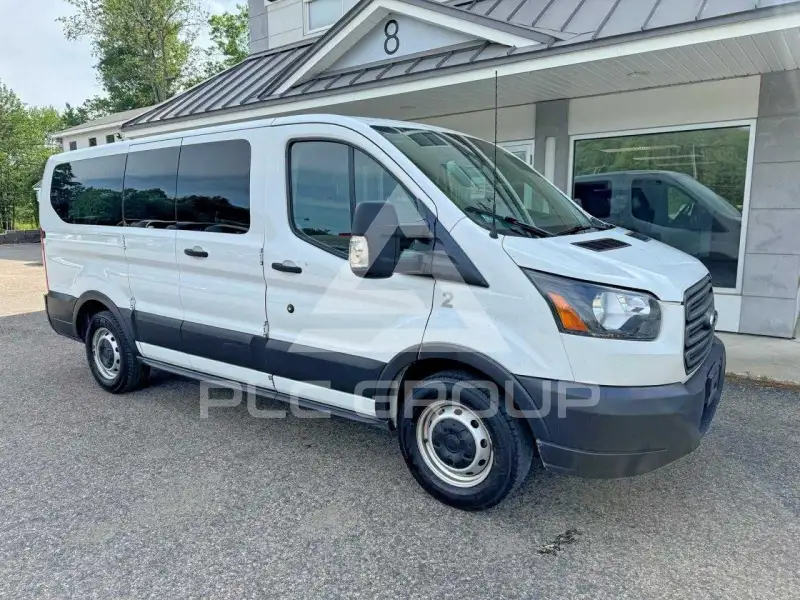 2019 Ford TRANSIT photo