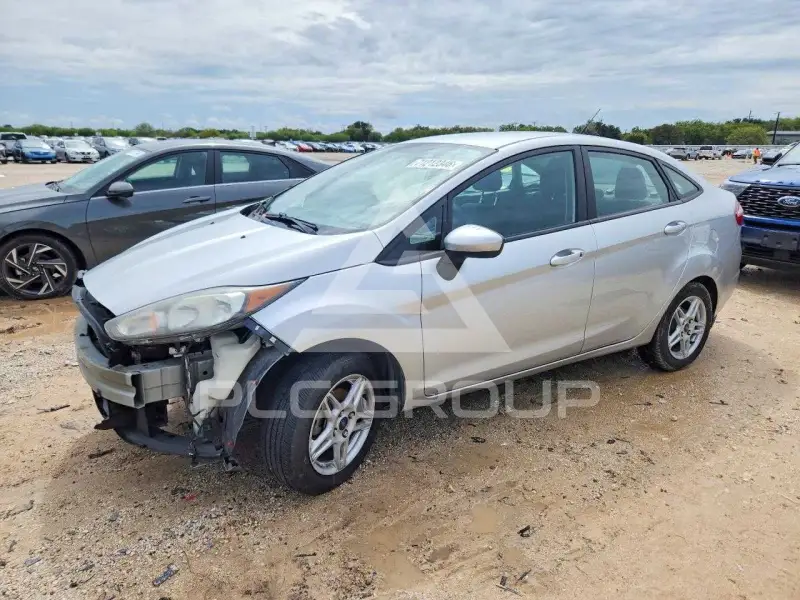 2019 Ford FIESTA photo