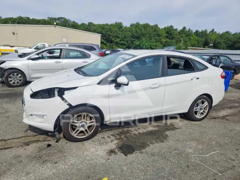 2019 Ford FIESTA photo