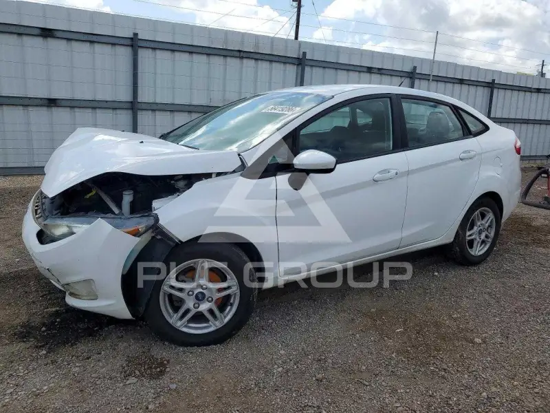 2019 Ford FIESTA photo