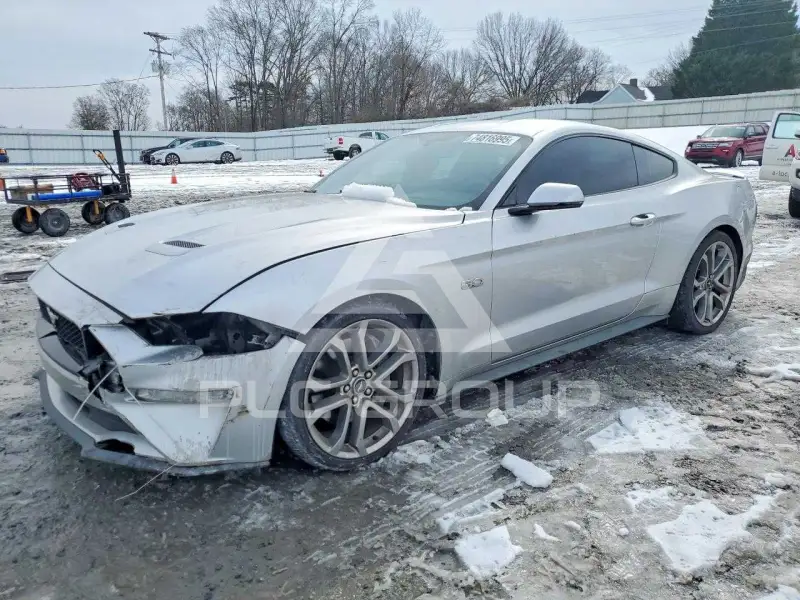 2019 Ford MUSTANG фото