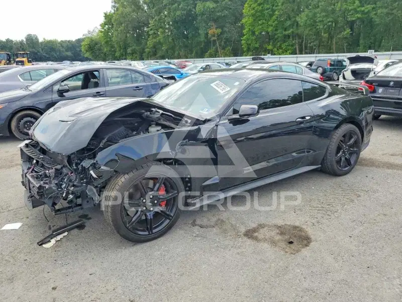 2019 Ford MUSTANG фото
