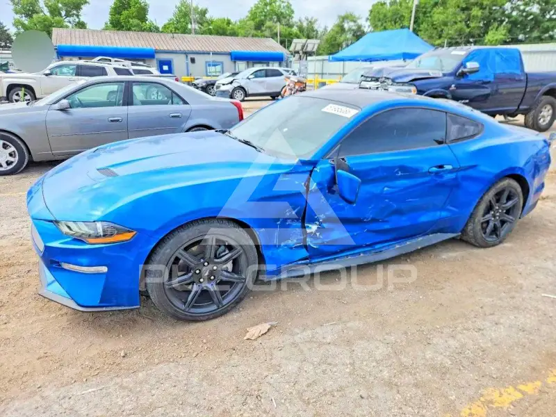 2019 Ford MUSTANG фото