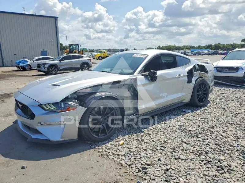 2019 Ford MUSTANG photo