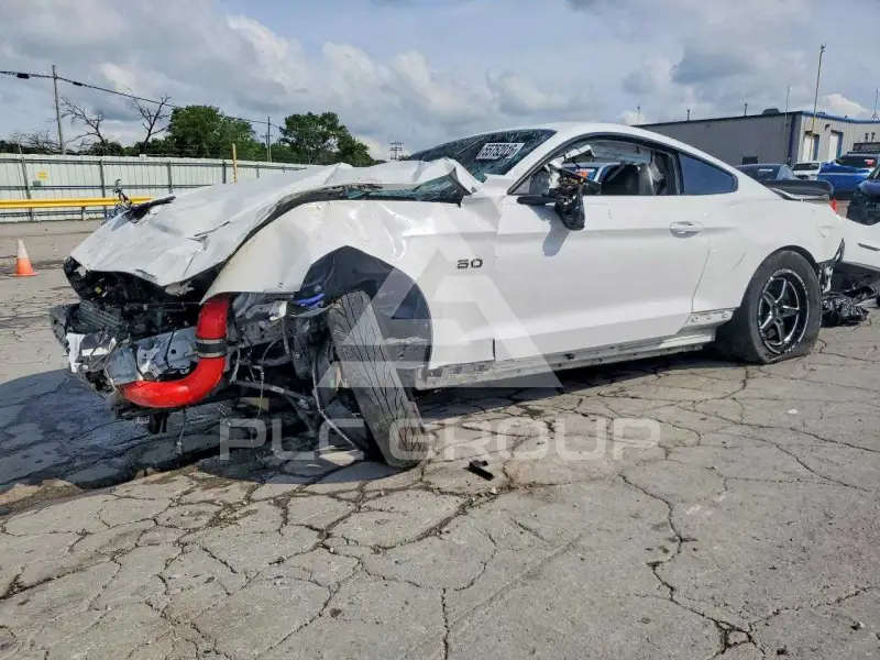 2019 Ford MUSTANG фото