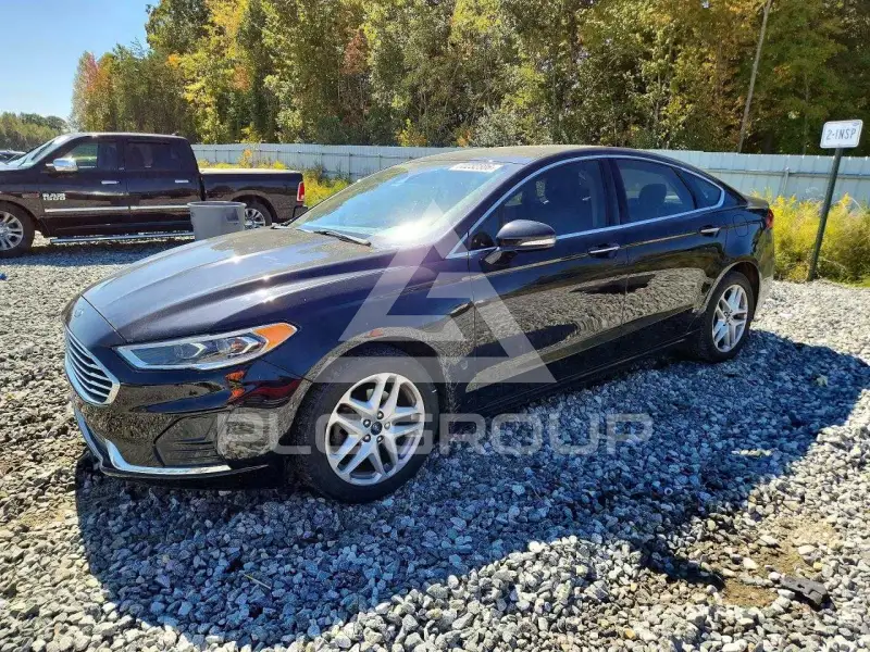 2019 Ford FUSION фото