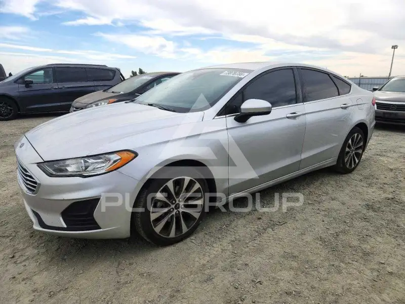 2019 Ford FUSION фото