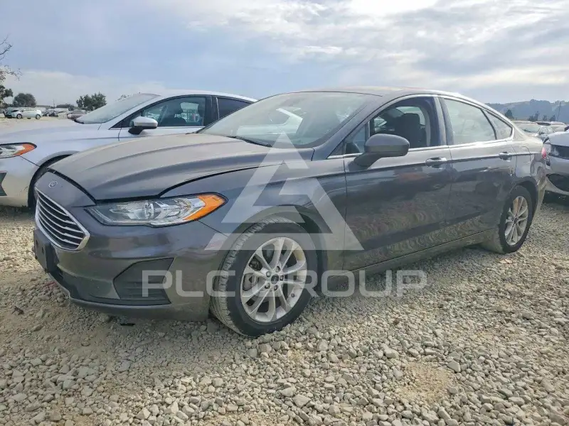 2019 Ford FUSION фото