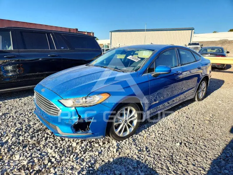 2019 Ford FUSION фото