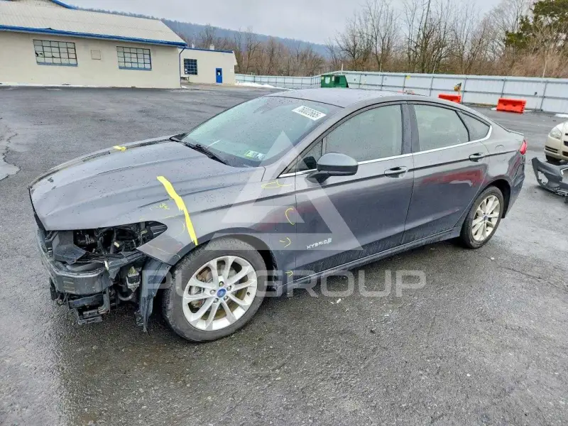 2019 Ford FUSION фото