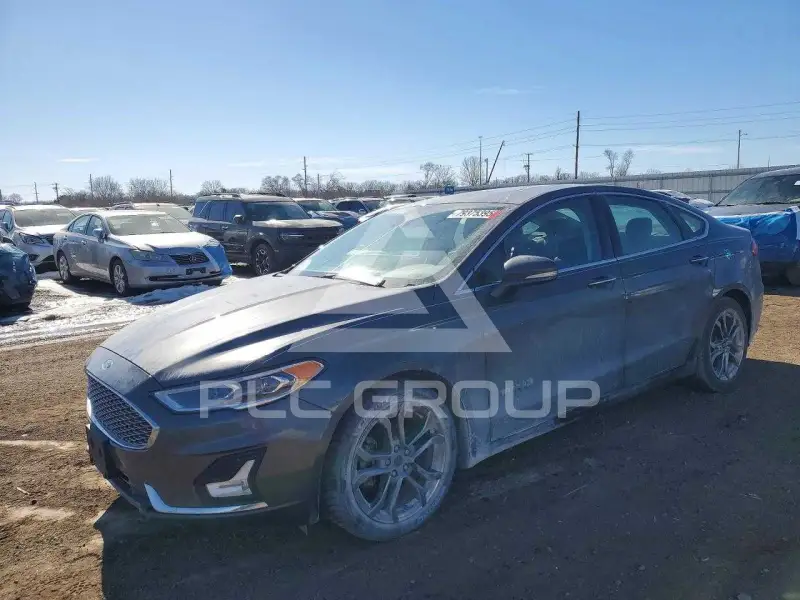 2019 Ford FUSION фото