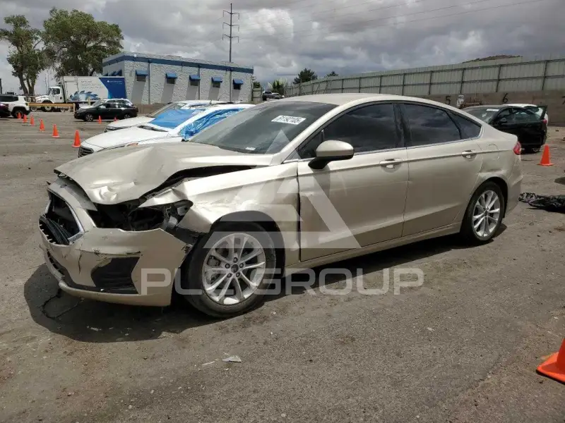 2019 Ford FUSION photo