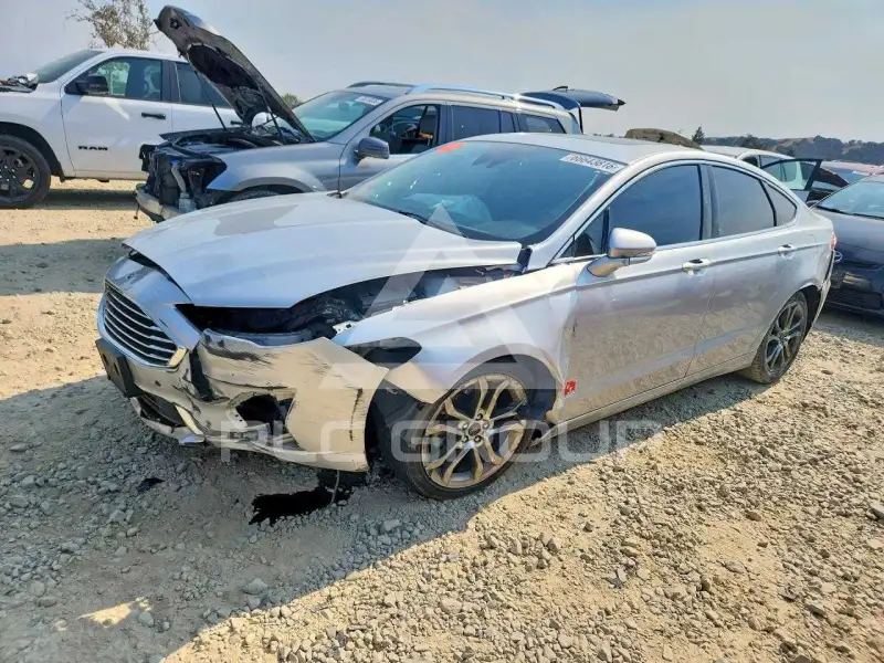 2019 Ford FUSION фото