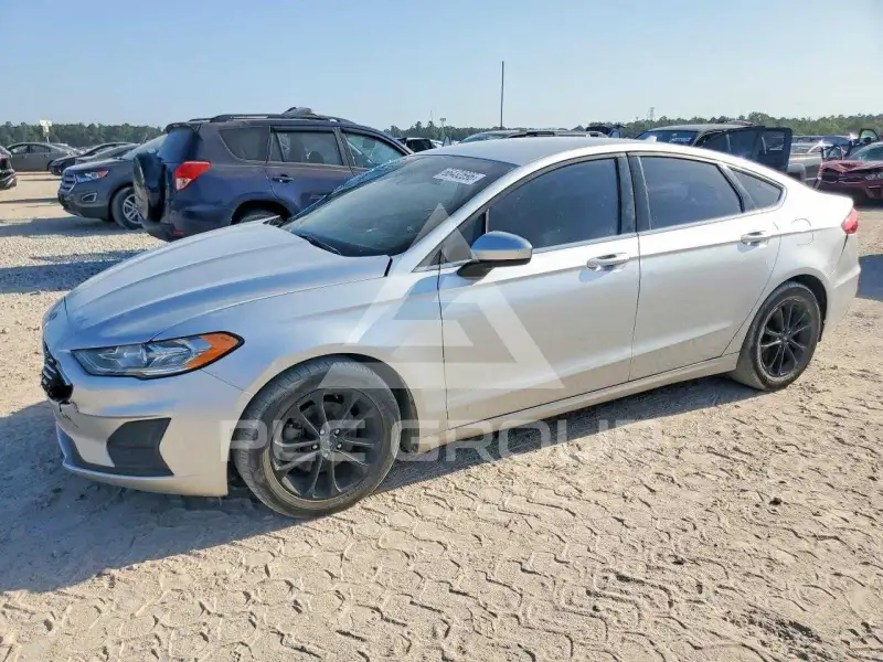 2019 Ford FUSION фото