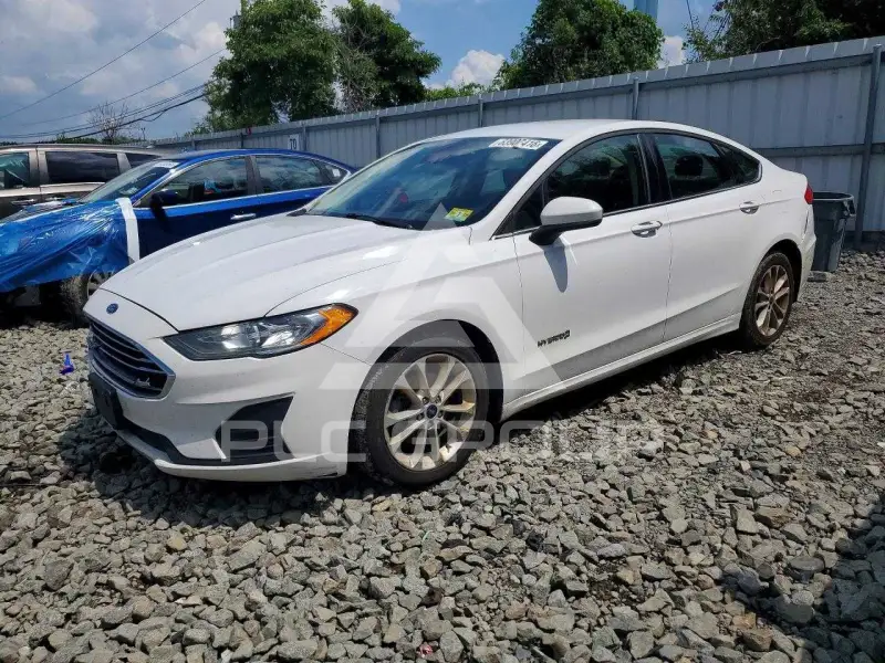 2019 Ford FUSION фото