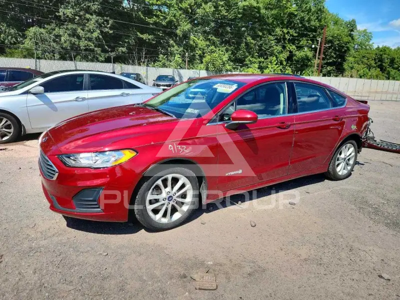 2019 Ford FUSION фото