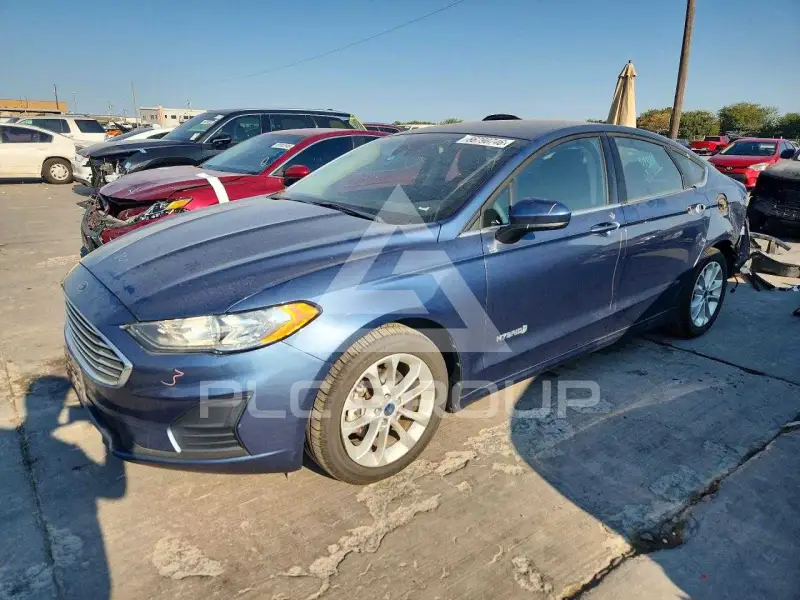 2019 Ford FUSION фото