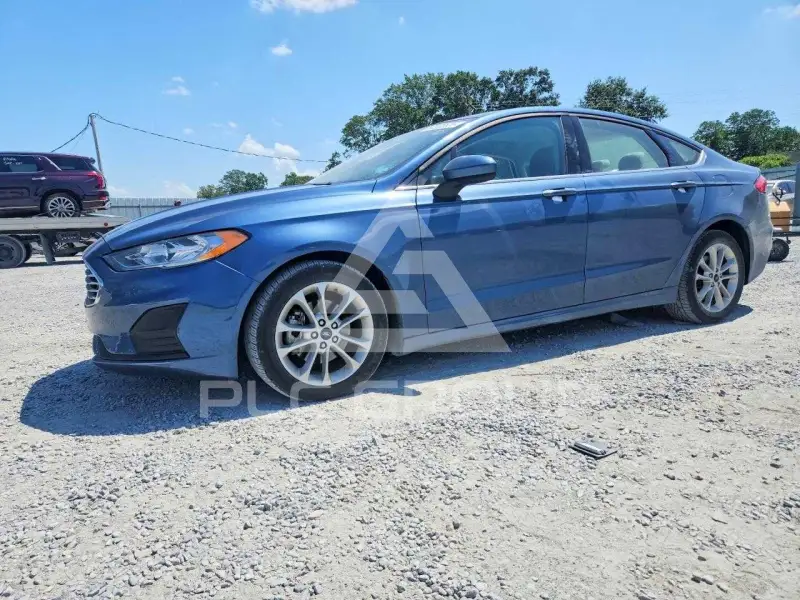 2019 Ford FUSION photo