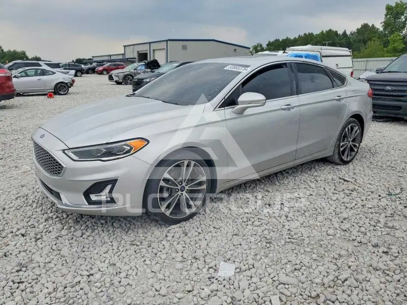 2019 Ford FUSION photo