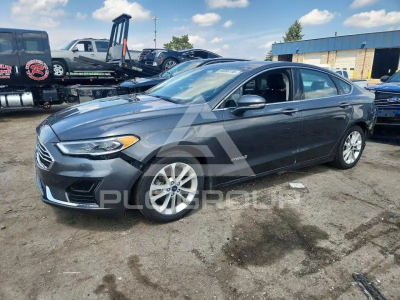 2019 Ford FUSION фото