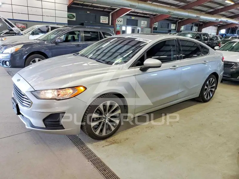 2019 Ford FUSION фото