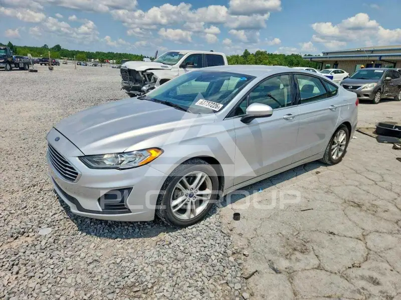 2019 Ford FUSION фото