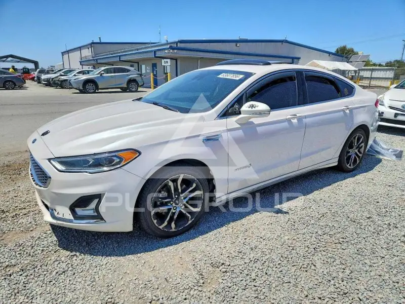 2019 Ford FUSION фото
