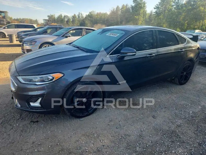 2019 Ford FUSION photo