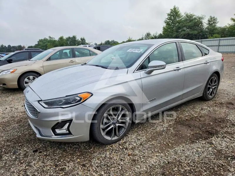 2019 Ford FUSION фото