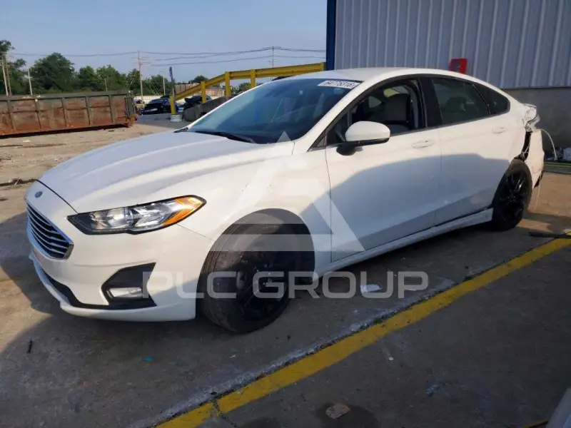 2019 Ford FUSION фото