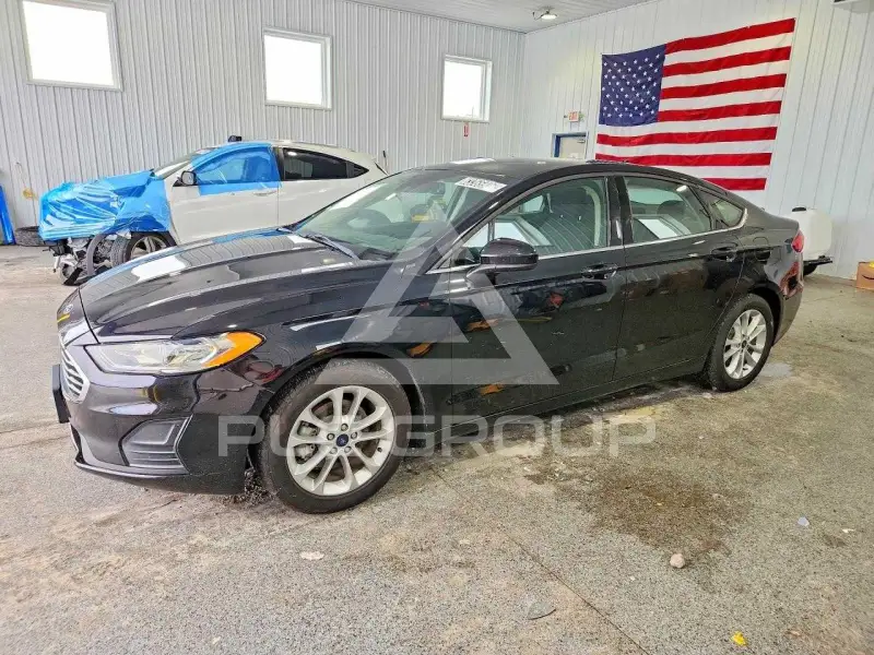 2019 Ford FUSION фото