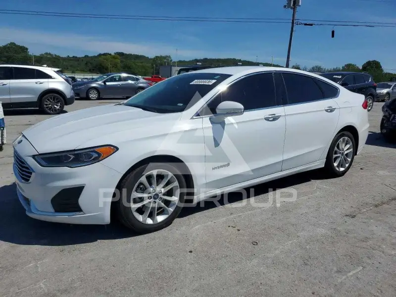 2019 Ford FUSION фото