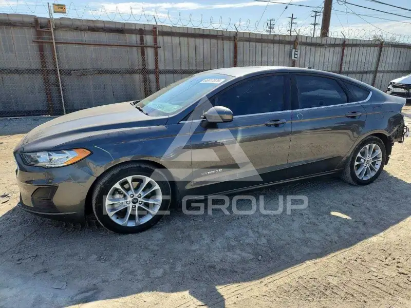 2019 Ford FUSION фото