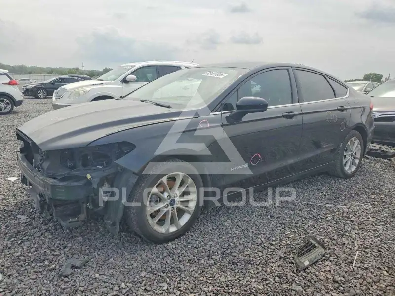 2019 Ford FUSION фото